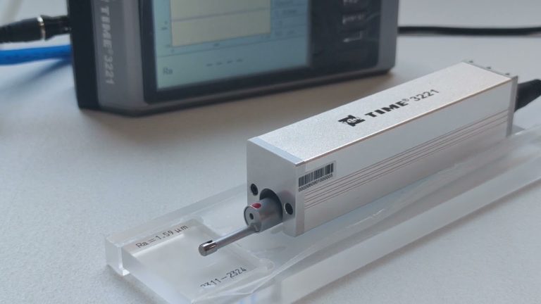 Measure surface roughness, Ra, Rz, Rpk. Manufacturer of <strong>roughness tester</strong>.