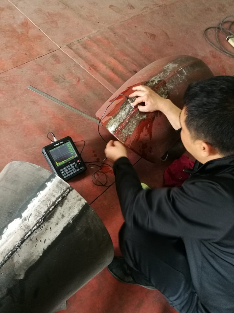 The generation of ultrasonic waves and the principle of ultrasonic flaw detector.